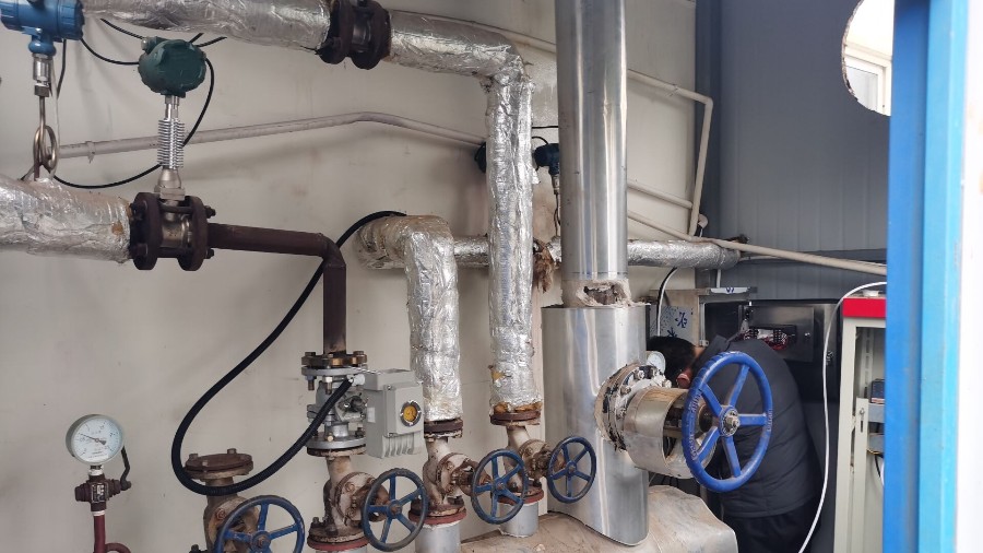 渦街流量計測蒸汽，現(xiàn)場安裝調(diào)試